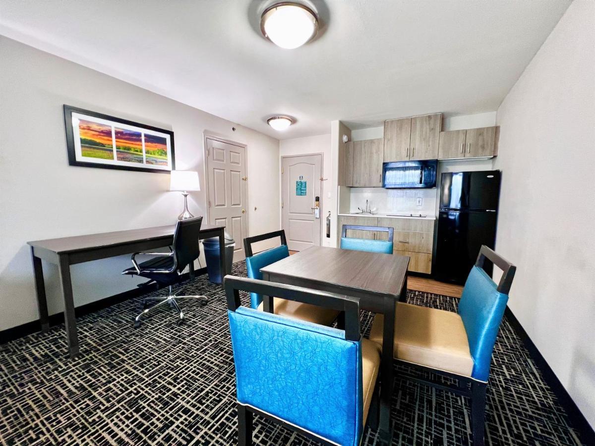 La Quinta By Wyndham North Mcallen Hotel